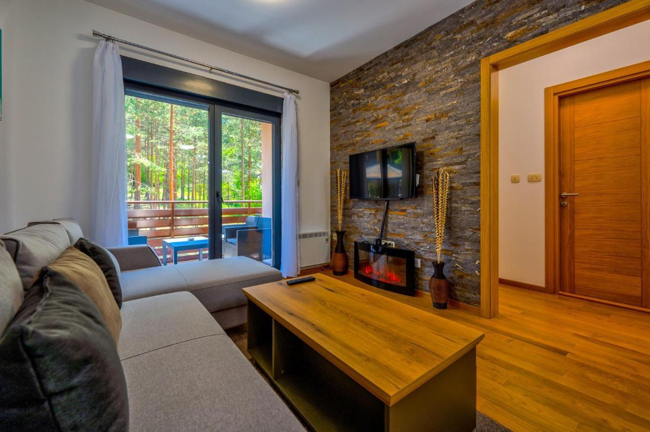 Vila Pekovic Green, Pine Trees View 2 Bedrooms Apartment زلاتيبور المظهر الخارجي الصورة